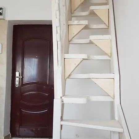 Cosy 2 Bedroom In New Town * Brassó