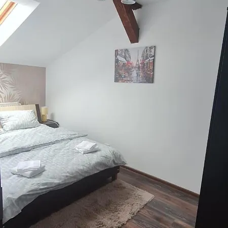 Cosy 2 Bedroom In New Town شقة براشوف