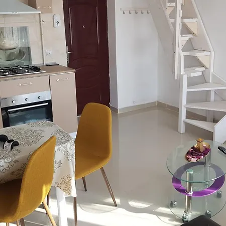 Cosy 2 Bedroom In New Town * Brassó