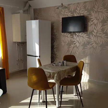 Cosy 2 Bedroom In New Town براشوف