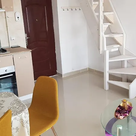 Apartman Cosy 2 Bedroom In New Town