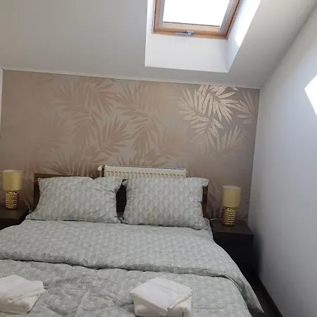 Cosy 2 Bedroom In New Town براشوف