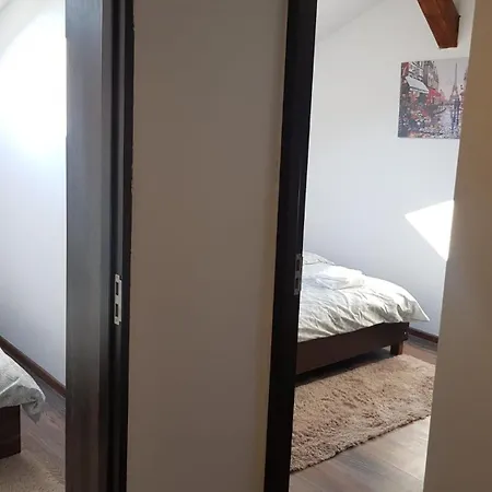 Apartman Cosy 2 Bedroom In New Town *