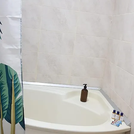 Apartman Cosy 2 Bedroom In New Town Brassó