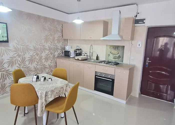 Apartment Cosy 2 Bedroom In New Town *