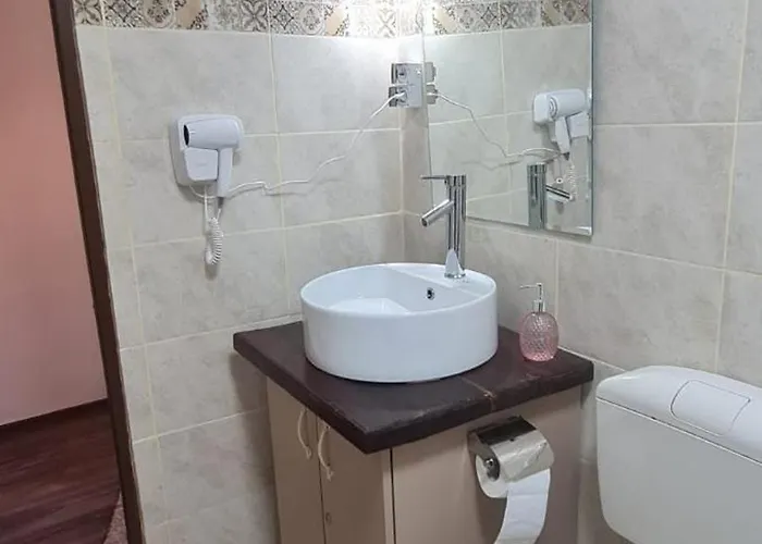 Apartment Cosy 2 Bedroom In New Town Brasov